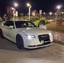 کرایسلەر 300